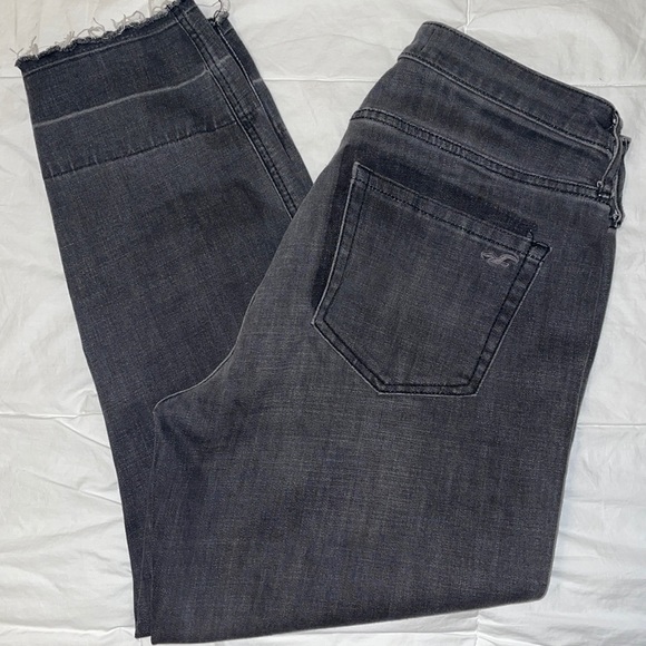 Hollister girlfriend high rise jeans - Picture 1 of 7